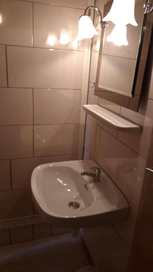 " Art Ddr" Eig Bad Dir Im Zim, 3 Og, Treppensteigen Kein Fruehhstueck Keine Kueche Nur Uebernachtung Parkpl, Wifi, Blankenb Blankenburg (Harz) Exterior foto