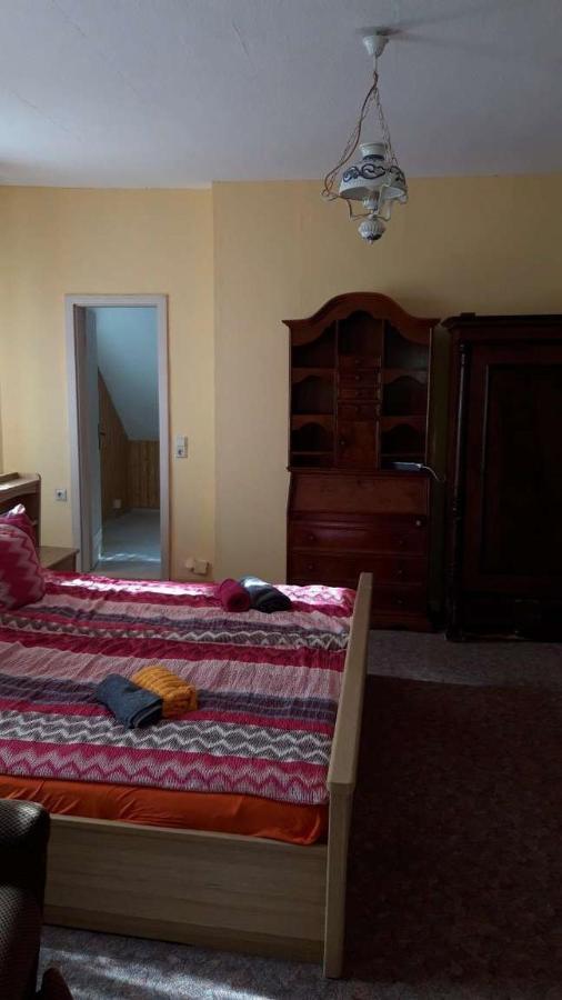 " Art Ddr" Eig Bad Dir Im Zim, 3 Og, Treppensteigen Kein Fruehhstueck Keine Kueche Nur Uebernachtung Parkpl, Wifi, Blankenb Blankenburg (Harz) Exterior foto